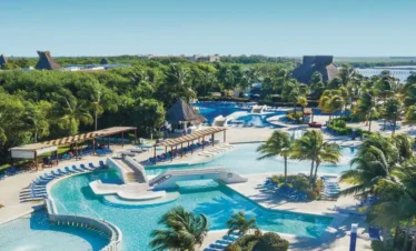 BlueBay grand Esmeralda