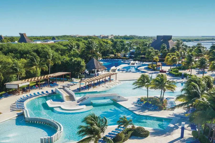 BlueBay Grand Esmeralda All Inclusive