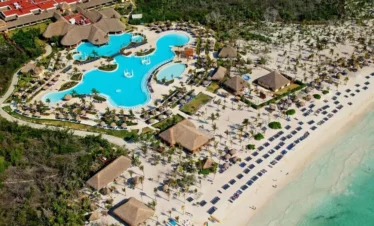 Grand Palladium Colonial Resort & Spa – All Inclusive